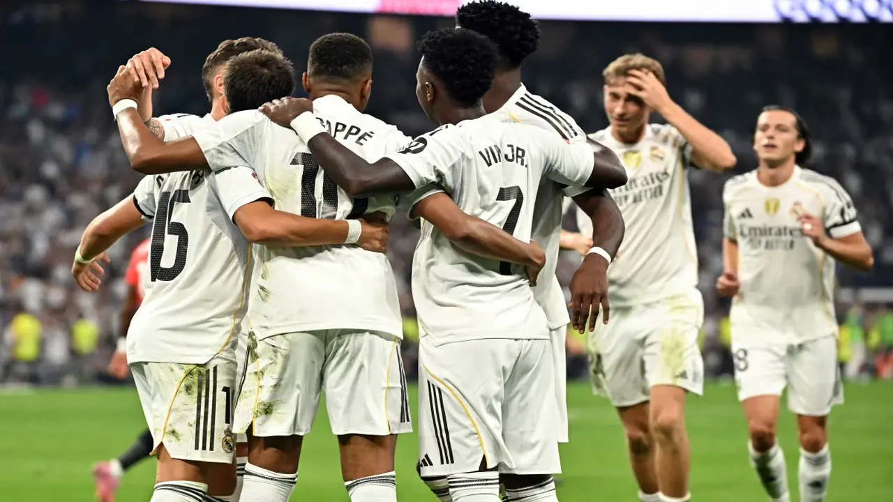 صراع الصدارة.. ريال مدريد يواجه ضغوط القمة ومهمة صعبة لبرشلونة في الدوري الإسباني